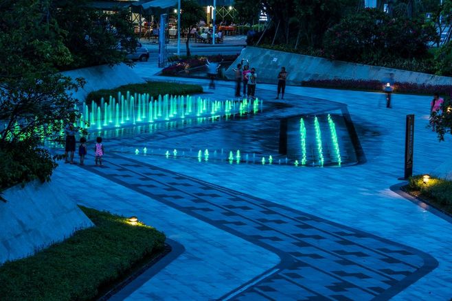 古典與現代的融合——噴泉水景廣場與仿古建筑的和諧之美